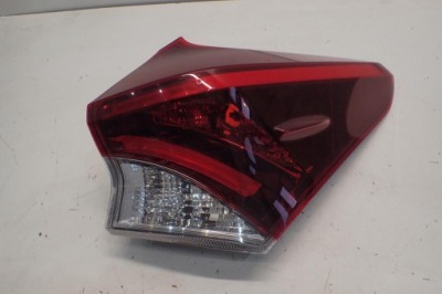 Лампа задняя задняя правая toyota auris ii lift 15- hb фото №1