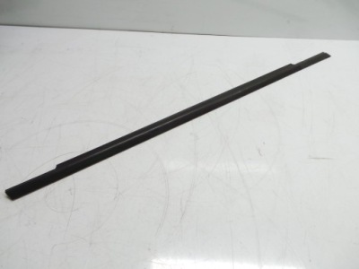 Молдинг ущільнювач передня права alfa 159 фото №1