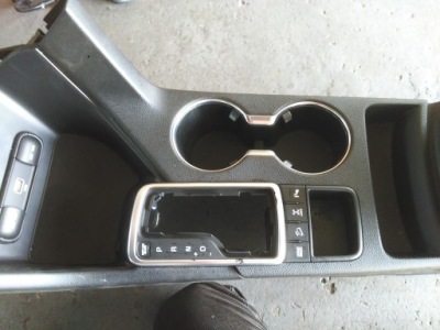 Kia sportage iv lift 2018- рамка панель вибірник фото №1