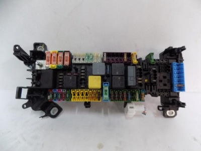 W156 2.2cdi коробка запобіжників a2465400340 фото №1