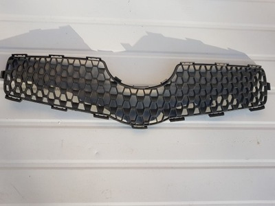 Решётка радиатора решётка радиатора - toyota yaris ii фото №1