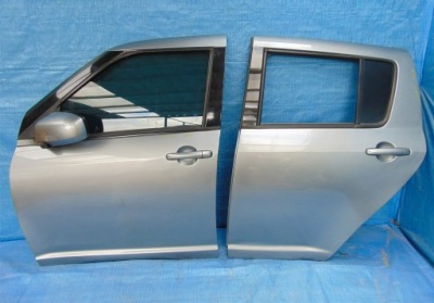 Suzuki swift iv 04-10 5d дверь левая задняя полный фото №1