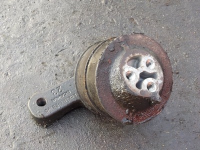 Scania r кронштейн подушка двигуна фото №1