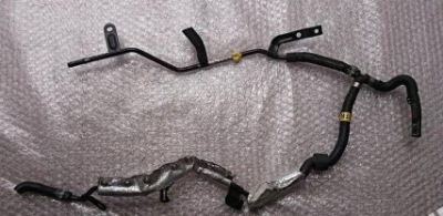 Audi a3 1.6/2.0 tdi труба воды 04l121070d фото №1