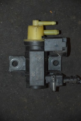 Mercedes w176 клапан вакууму 8200790180 фото №1