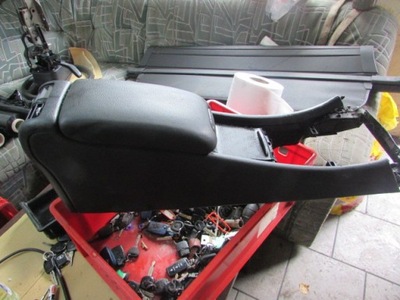 Підлокітник mercedes w 203 фото №1