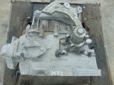 Коробка передач передач m32017d opel astra iv 1.7 cdti 2012r фото №1