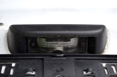 Trafic ii vivaro накладка подсветка регистрационного фото №1