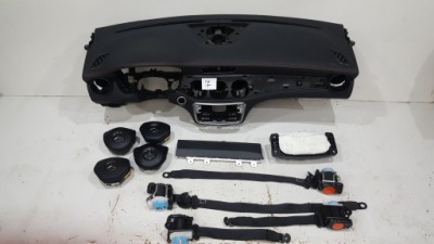 Mercedes gla w156 панель приладів панель  подушка безпеки ремені оригінал фото №1