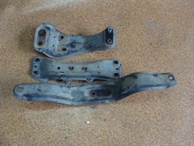 Subaru forester 10r опора коробки передач 2,0d фото №1