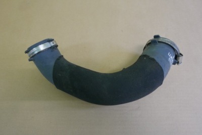 Audi q5 8r шланг интеркулер 8r0145790m 3.0tdi фото №1