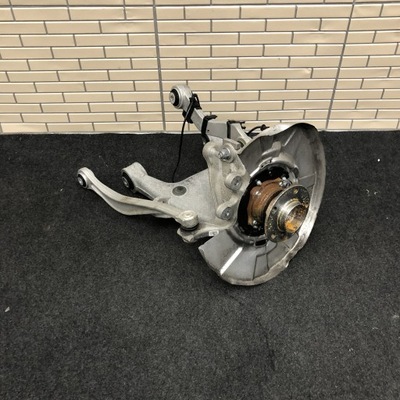 Rolls royce rr5 rr6 важелі поворотний кулак правий задня фото №1