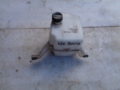 Бачок розширювальний lexus nx300h фото №1