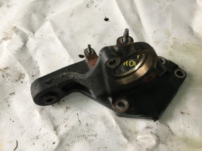 Опора полуось peugeot 308 t9 2.0 hdi фото №1