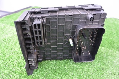 Коробка передач предохранителей vw passat cc b7 2.0tdi фото №1