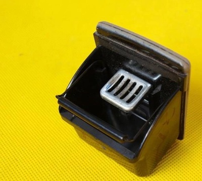 Honda accord coupe 98-02r пепельница задняя задняя фото №1