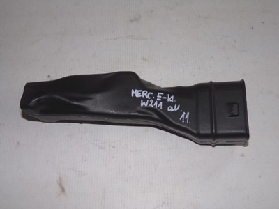 Mercedes w211 труба воздухозаборник воздуха a2118313046 фото №1