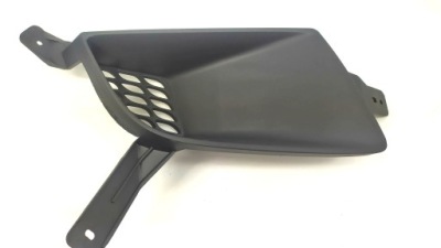 Решітка  w бампері права 401527-2 401527-2 фото №1