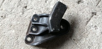 Hyundai i30 ii 1.6 crdi кронштейн двигуна фото №1