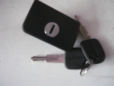 Замок бардачка daewoo nubira-2 фото №1