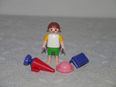 playmobil ludzik dziecko plecak tornister rożek