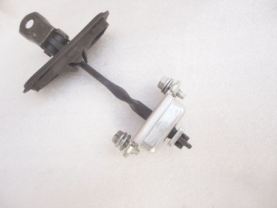 Nissan qashqai 2012r ограничитель дверь перед lift фото №1