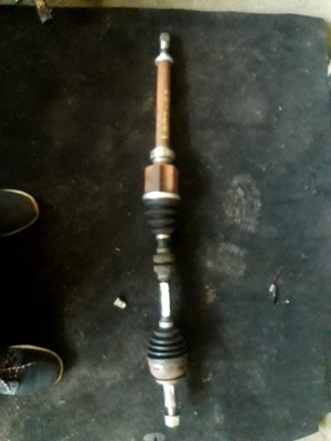 Kadjar 1.2 tce привідний вал шарнір права 391004pa0b фото №1