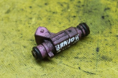 Форсунка инжектор bravo ii 1.4 16v 0280156183 фото №1