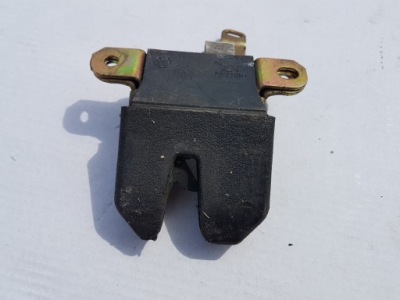 Skoda superb замок кришки 3p5827505 фото №1