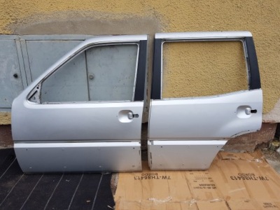 Дверь nissan terrano ii bez ржавчина ! фото №1