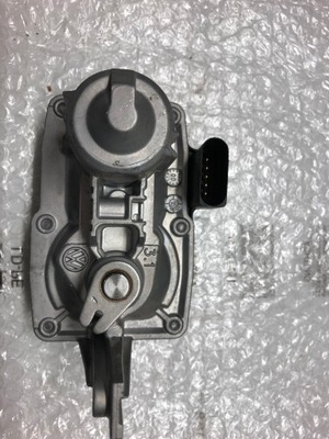 ДРОССЕЛЬНАЯ ЗАСЛОНКА ВЫХЛОПНОЙ VW SEAT AUDI 5Q0253691J