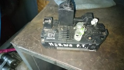 Opel meriva corsa c - замок двері правий задня фото №1