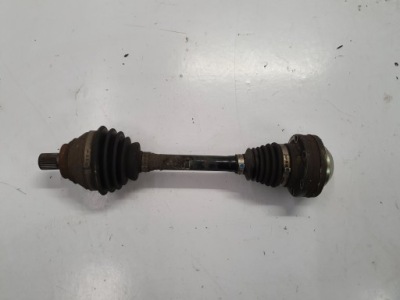 Vw jetta 5c привідний вал ліва 2.0tdi 1k0407271mc фото №1