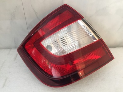 Skoda rapid 5jh sedan ліва лампа задня 2012- фото №1