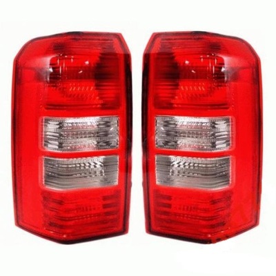 Лампа левая задняя trzy лампочка usa jeep patriot 2007- фото №1