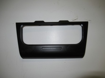 Рамка панель кондиционера vw golf vi 5k0858069p фото №1