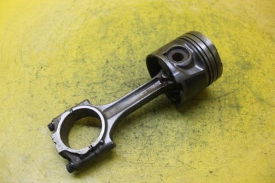 Поршень шатун шатун volvo s60 2.4 d 81l79 фото №1