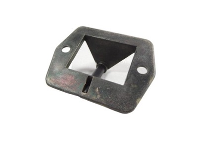 Крепление замка бардачка пассажира fiat marea bravo фото №1