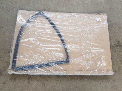 Audi q7 прокладка стекло дверь задняя левая nowa oem фото №1