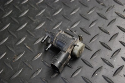 Клапан вакуумa audi a4 b7 2.0 tdi 1j0906283c фото №1