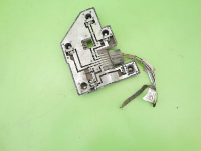 Вкладка молдинг лампи права задня opel vectra b sedan фото №1