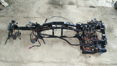 Atego axor 2 каркас консолі панелі приладової панелі фото №1