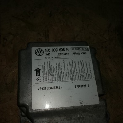 Блок керування подушка безпеки датчик vw 1c0909605h фото №1