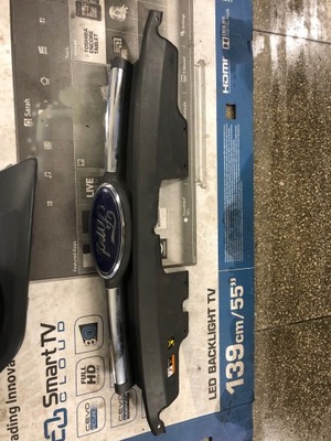 Ford transit custom 2016 решётка радиатора idealna фото №1