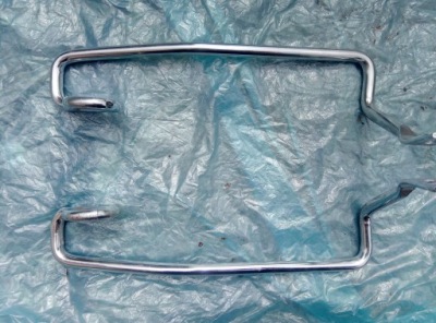 Направляющая поперечина 8p3857825 8p3857826 audi a3 фото №1