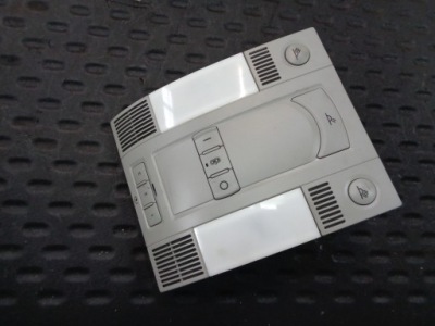 Освітлення кабіни двері garazowa audi a8 d3 lift фото №1