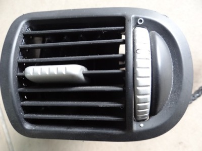 Повітропровід консолі 7l5819704a porsche cayenne фото №1