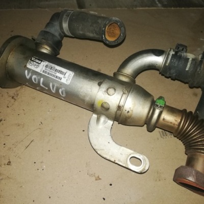 Радіатор вихлопних газів egr 2.0 дизель volvo s60 s40 s50 фото №1