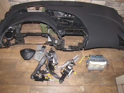 HONDA CIVIC UFO POR RESTYLING VIII KONSOLA+2XAIRBAG+2XPAS  