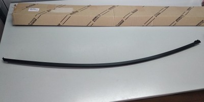 Toyota prius 2015- права верхній молдинг двері перед фото №1